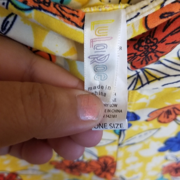 Lularoe OS Leggings - Picture 3 of 3